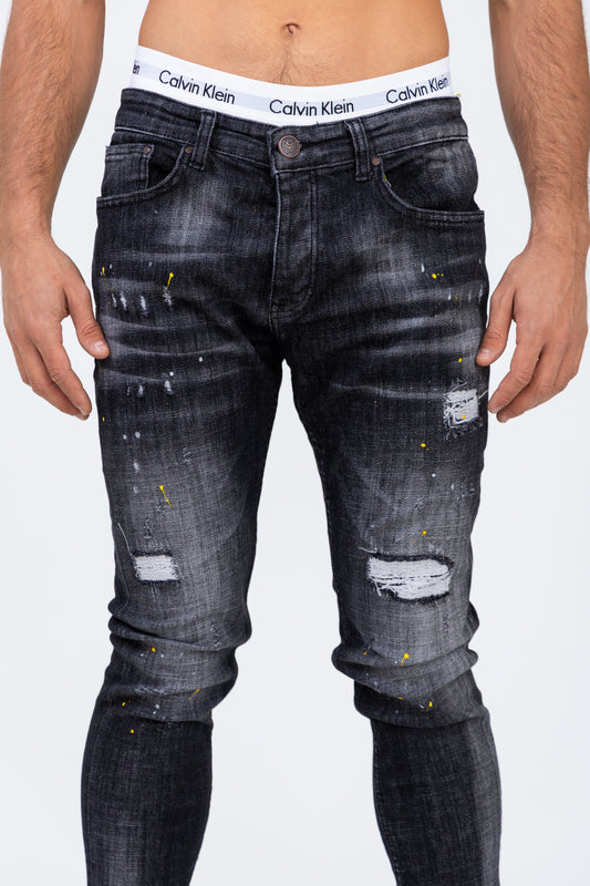 Jean coupe skinny noir peinture