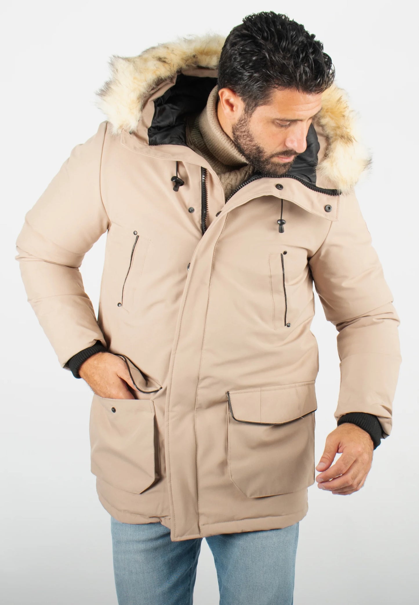 Paragoose parka model jony