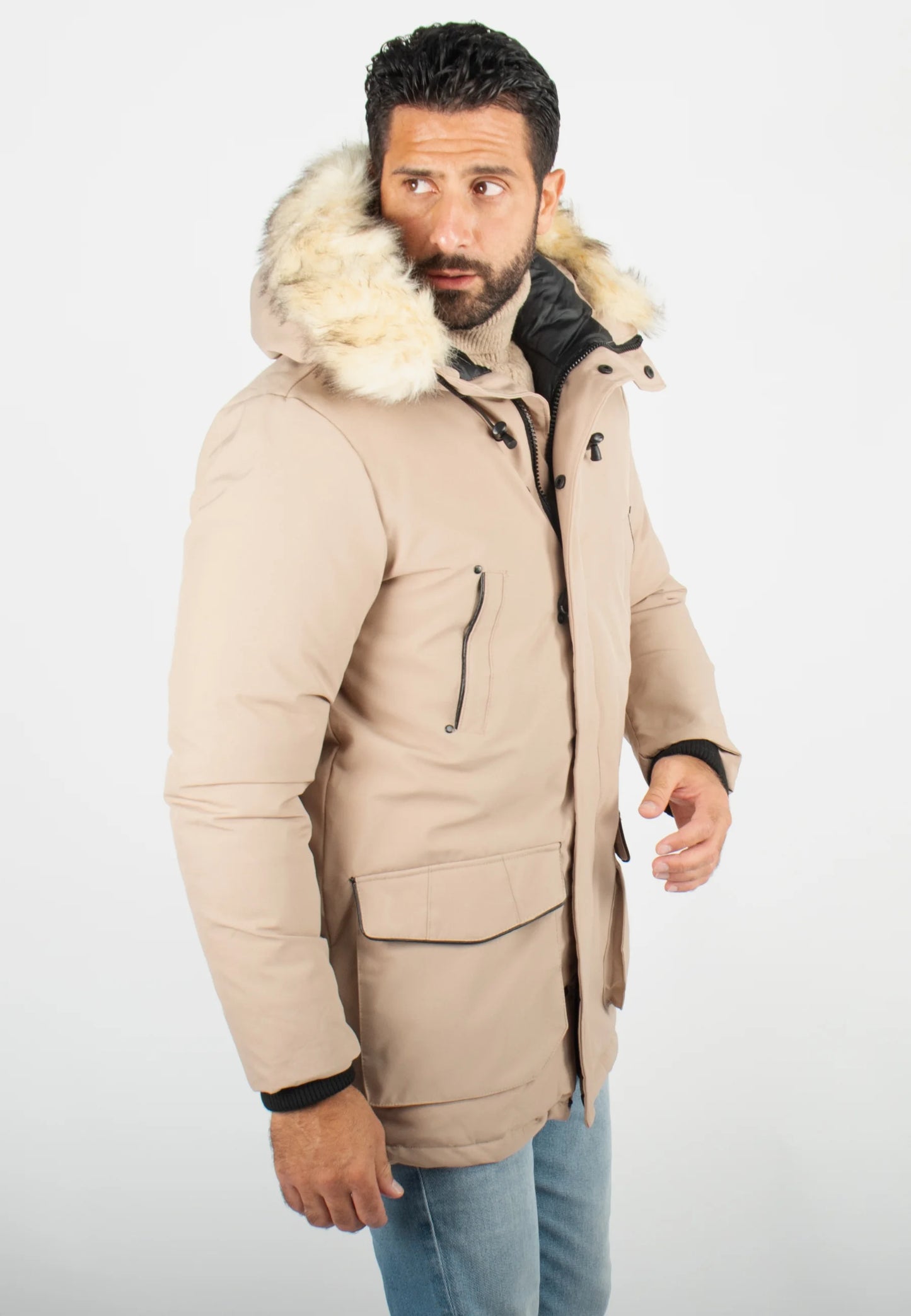 Paragoose parka model jony