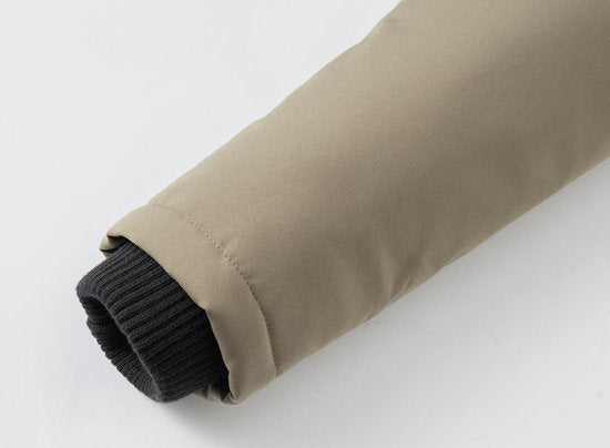 Parka Paragoose model curling