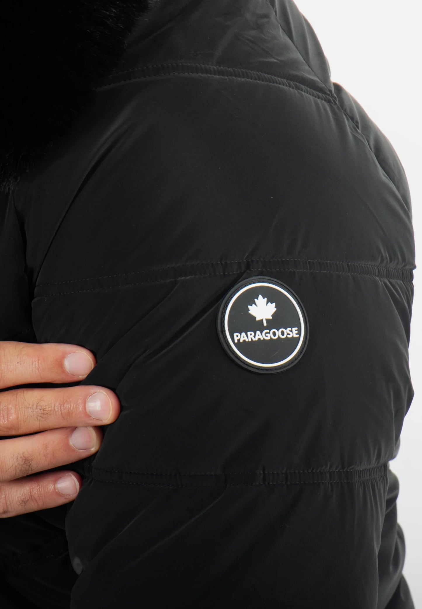 Dreifache schwarze Jacke Modell Paragoose
